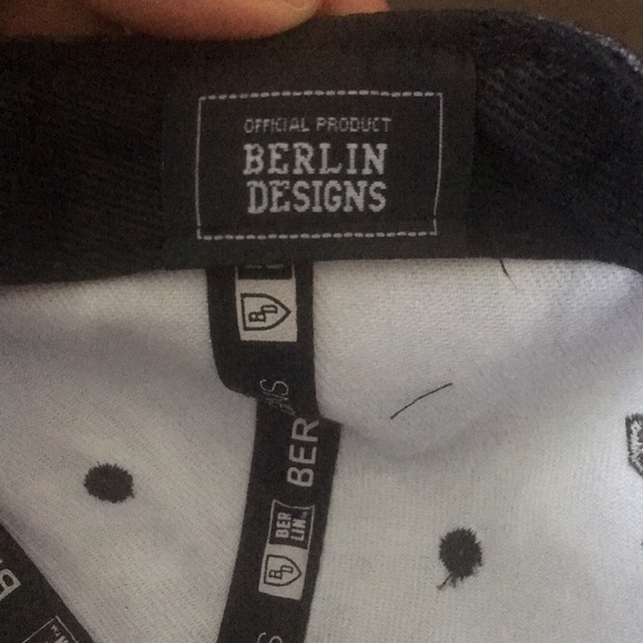 Berlin Designs Berlin Snap Back adjustable Hat - Picture 8 of 8